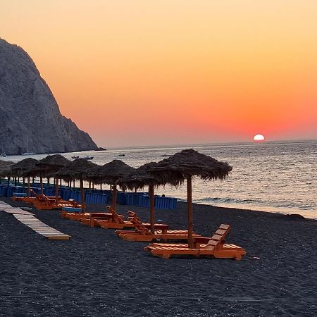 Santorini Pleasure Studios Тира Экстерьер фото