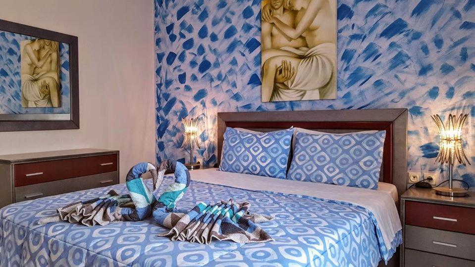 Santorini Pleasure Studios Тира Экстерьер фото