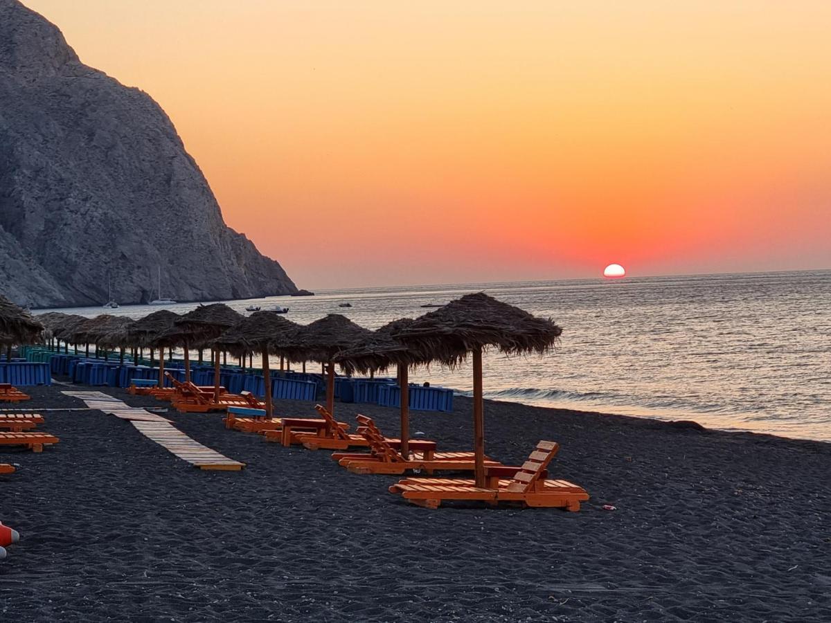 Santorini Pleasure Studios Тира Экстерьер фото