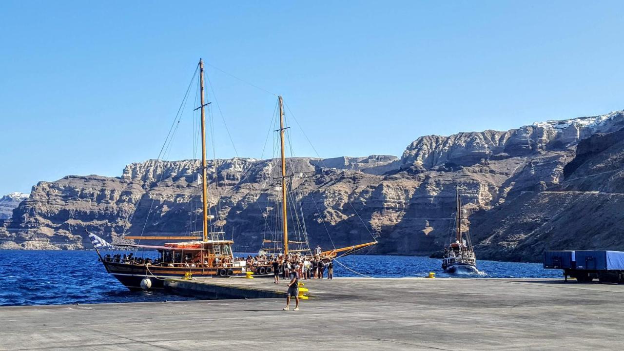 Santorini Pleasure Studios Тира Экстерьер фото
